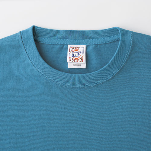 襟はひと手間加えた二本針縫製