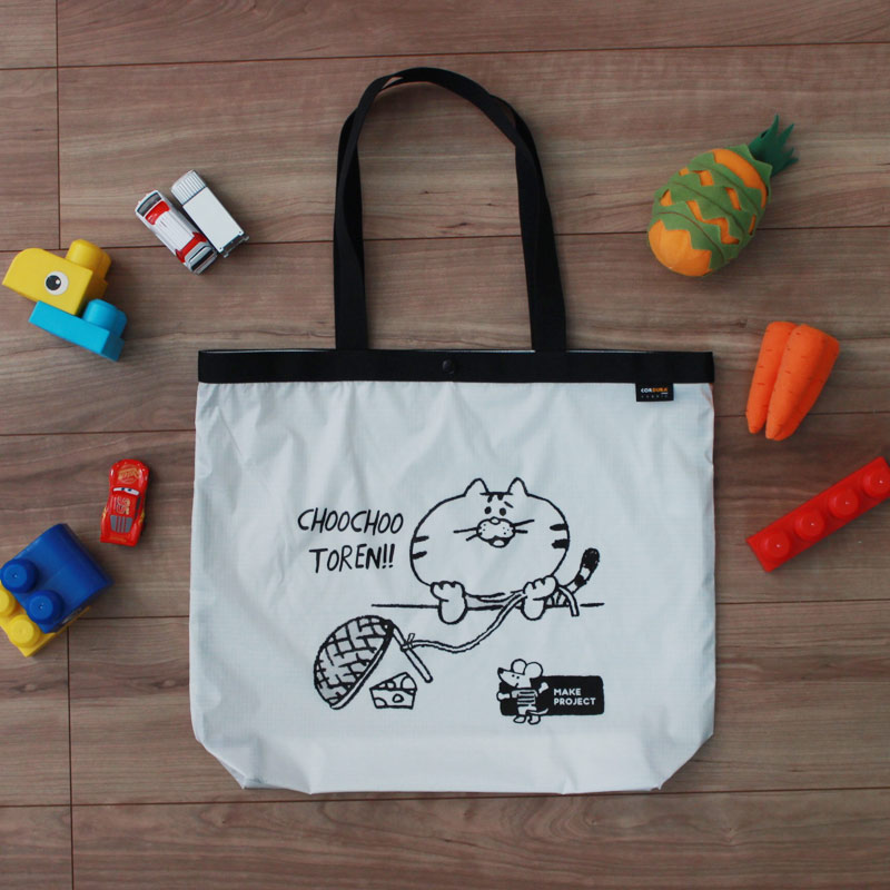 メイクプロジェクトのオリジナルバッグです