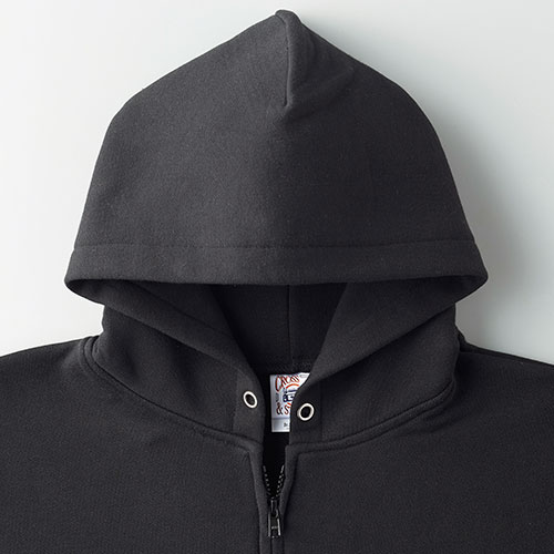 子供サイズ(JS110〜JL150)は、フードの紐はついておりません