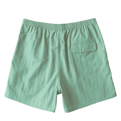 ヒップポケットにはスナップ釦付き