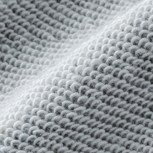 裏面がパイル状。弾力性、吸水性に優れている。