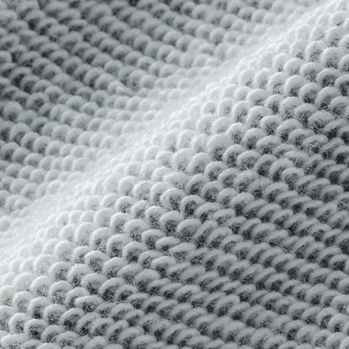 裏面がパイル状。弾力性、吸水性に優れている。