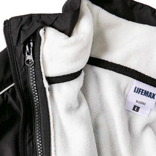 MJ0064ジャケットのライナーとして装着が可能<br />
ファスナーでしっかり装着