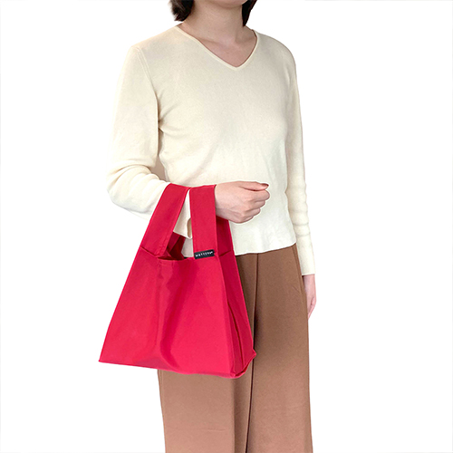 幅広の持ち手は持ちやすい