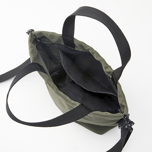 内ポケット付き