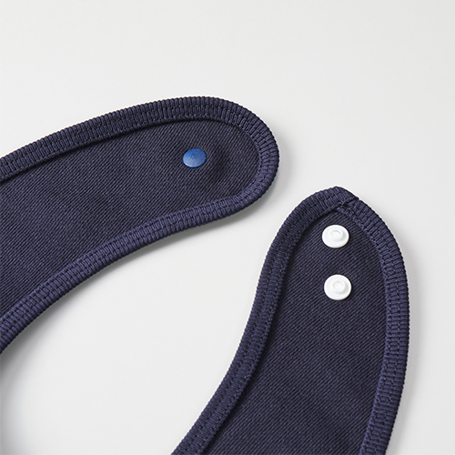 ドットボタン(樹脂製、プランサー型)は2段階でサイズ調節可能<br />