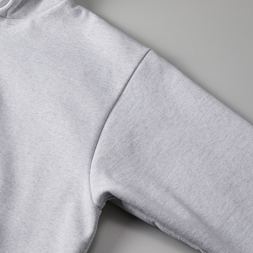 袖付けはセットインスリーブ仕様