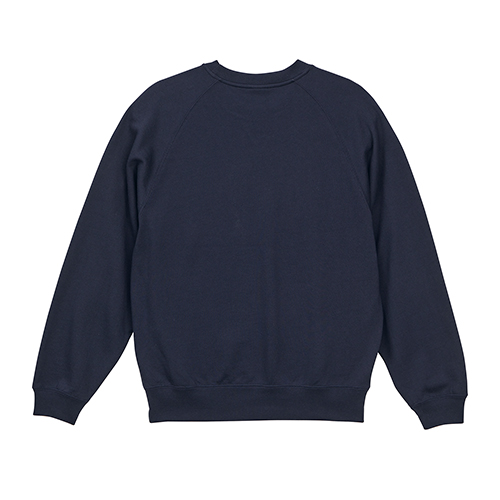 袖付けはラグランスリーブ仕様