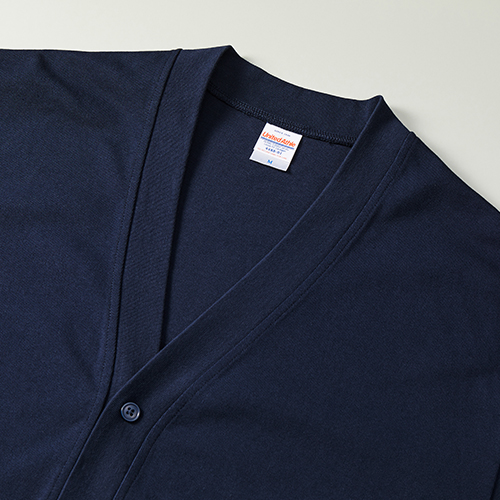 前立ては身頃同様の天竺素材<br />